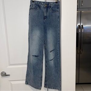 Size 5 Relaxed fit wide leg super high waist distressed jeans crop short length